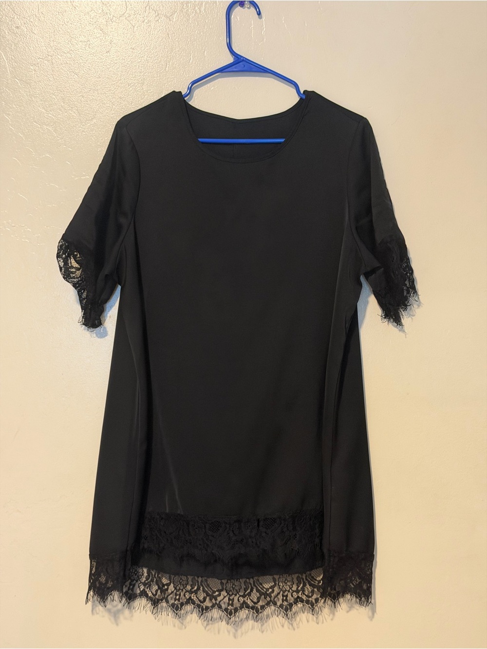 SHEIN Black Short Sleeve Tunic with Lace Trim